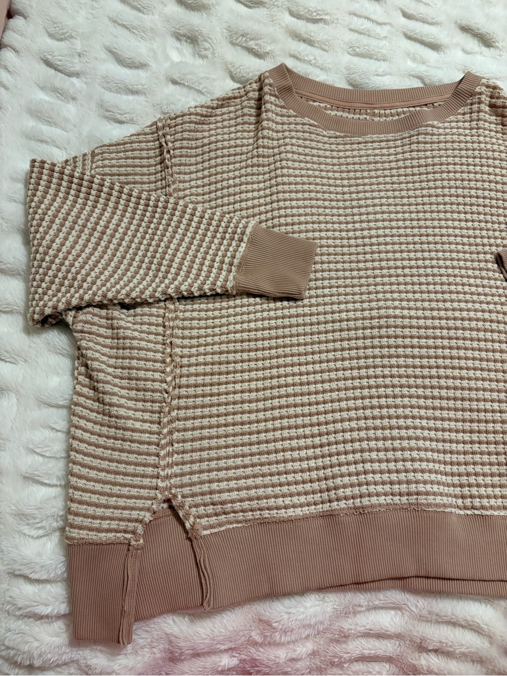 american eagle Textured Waffle-Knit Crewneck Sweater - Beige Taupe